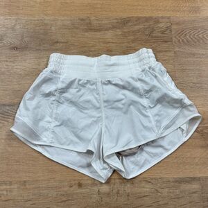 lululemon athletica Hotty Hot high waisted 2.5" shorts